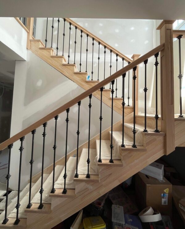 WTH5019 Modern Simple Style Wrought Iron and Stainless Steel Balcony Post for Villas