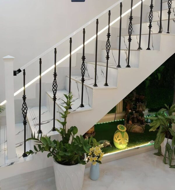 WTH5028 Modern White Wrought Iron Balustrades Handrails for Indoor Staircase Railing Luxury Indoor Villa Design