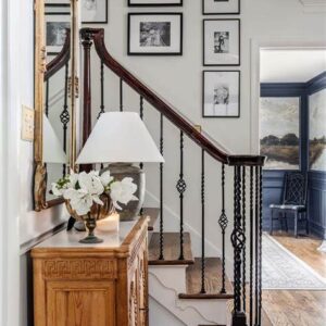 WTH5033 Custom Modern Style Wrought Iron Pillars Durable Stair Handrail for Villa Posts
