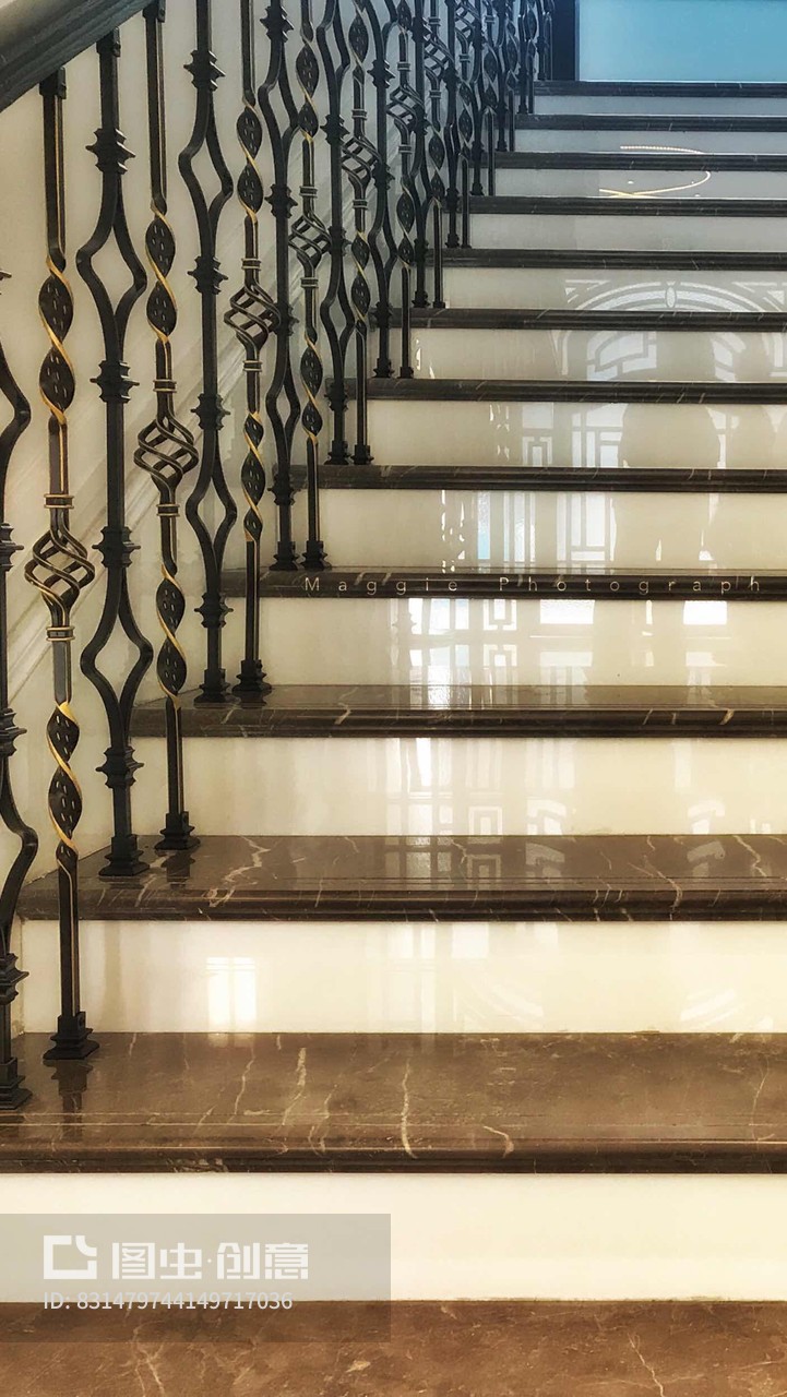 WTH5035 Modern Luxury Villa Wrought Iron Alloy Stair Railing Durable Contemporary Design for Home Decoration