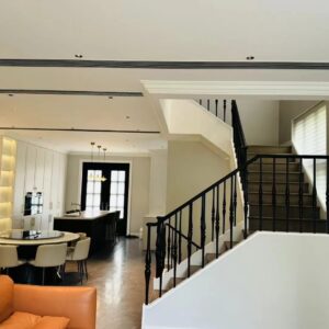 WTH5113 Modern Style Indoor Wrought Iron Stairpost Villa Column Iron Railing Pillar for Contemporary Decors