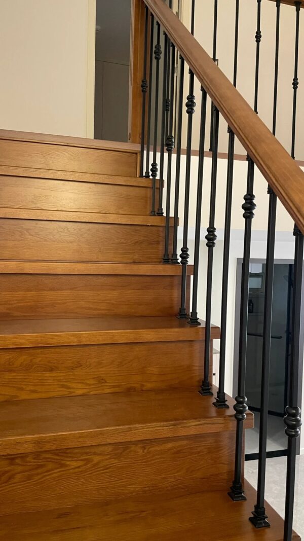 WTH5119 Modern Luxury Stylish Wrought Iron Stair Railing Handrail Post Durable Feature for Villa Application