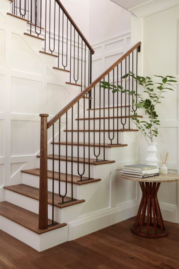 WTH5301 Modern Designed Cast Wrought Iron Balcony Railing Rails for Stairs Durable Feature for Villas