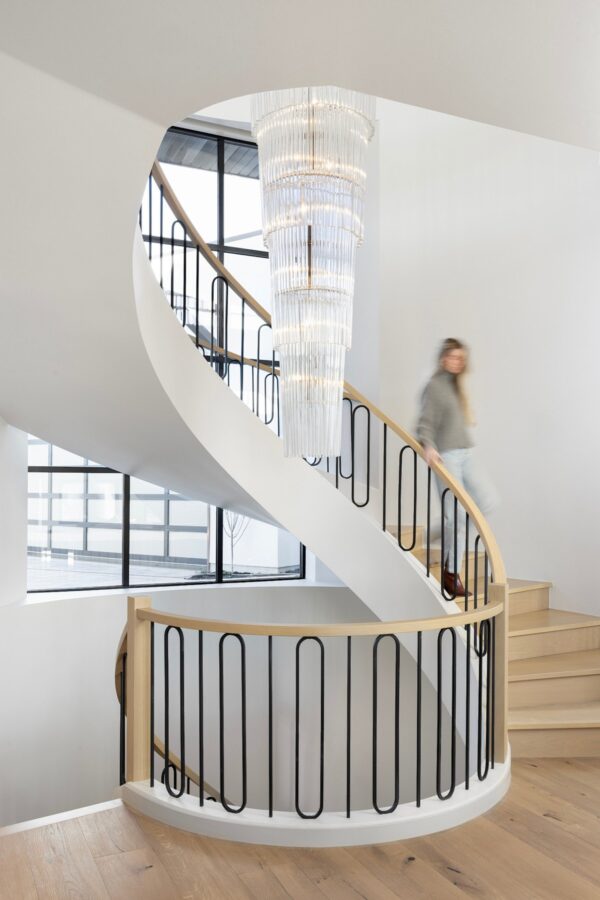 WTH5302 Modern Design Wrought Iron Rail Balusters Durable Cast Aluminium Rails for Villa Application